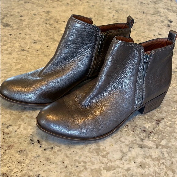 copper color dress shoes